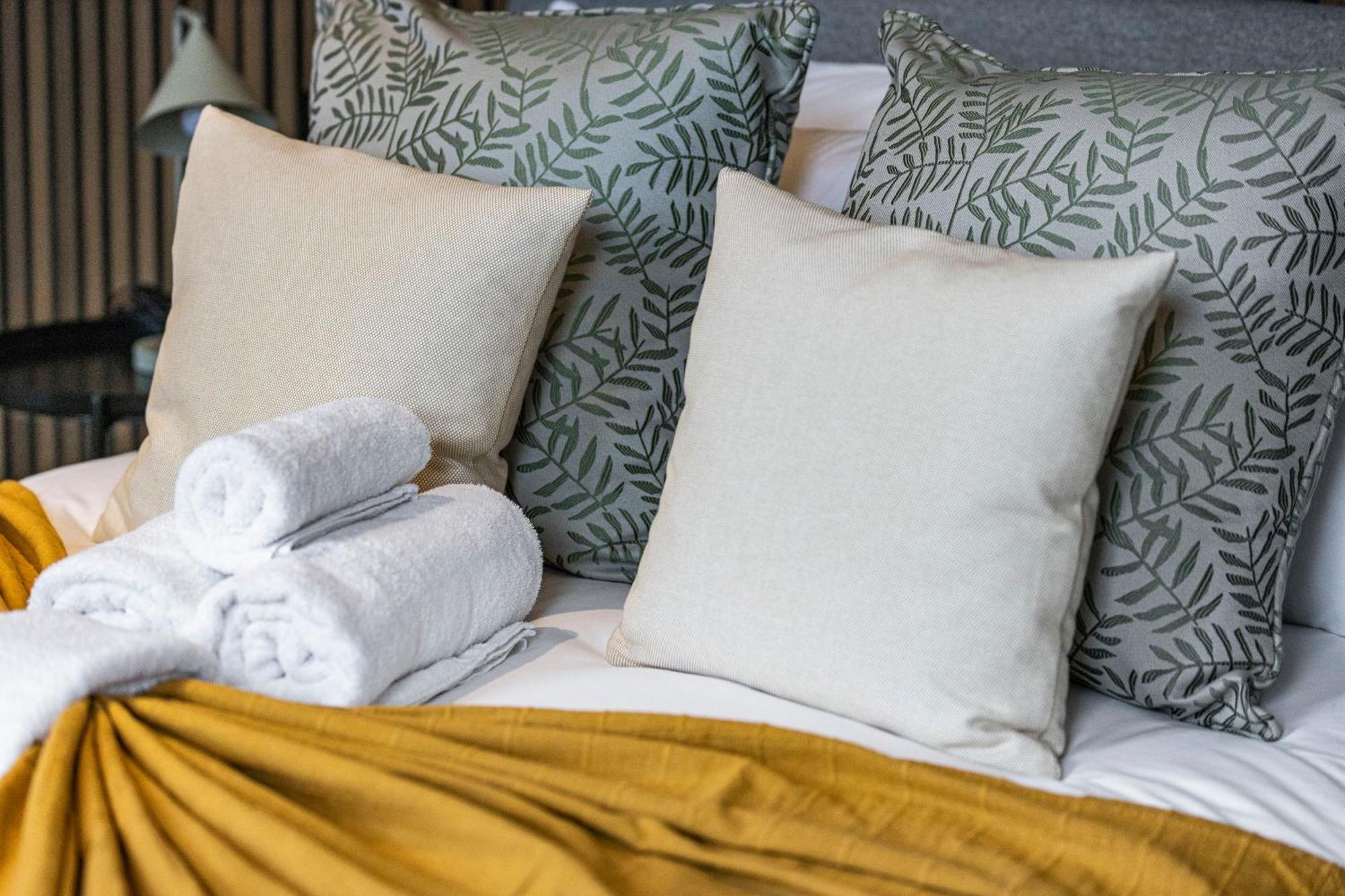 Appartamento Guest Favorite Private With King Sized Bed And Garden Newly Renovated *
